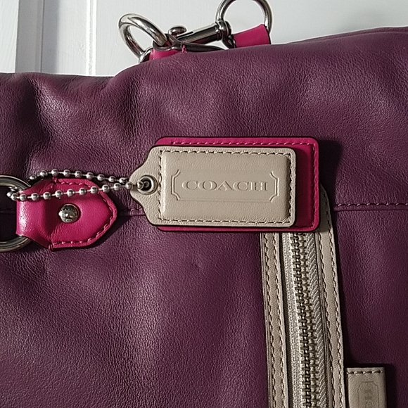 Coach Bag - Picture 3 of 16